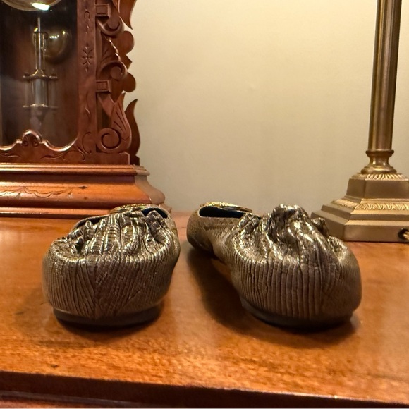 Tory Burch Gold Snakeskin Embossed Leather Reva Logo Ballerina Flats Size 9.5 - Picture 6 of 15